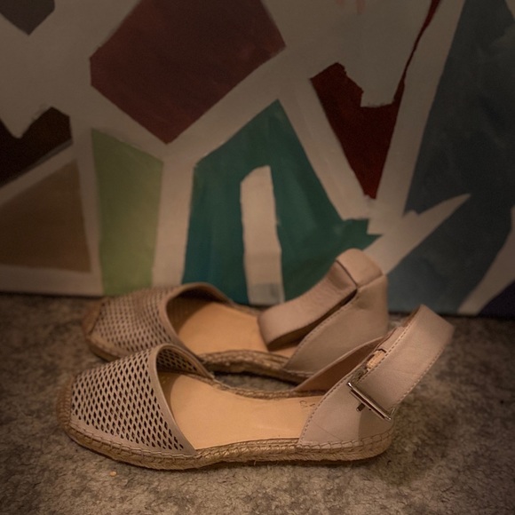 🟣Vince Camuto Espadrille - Picture 1 of 4